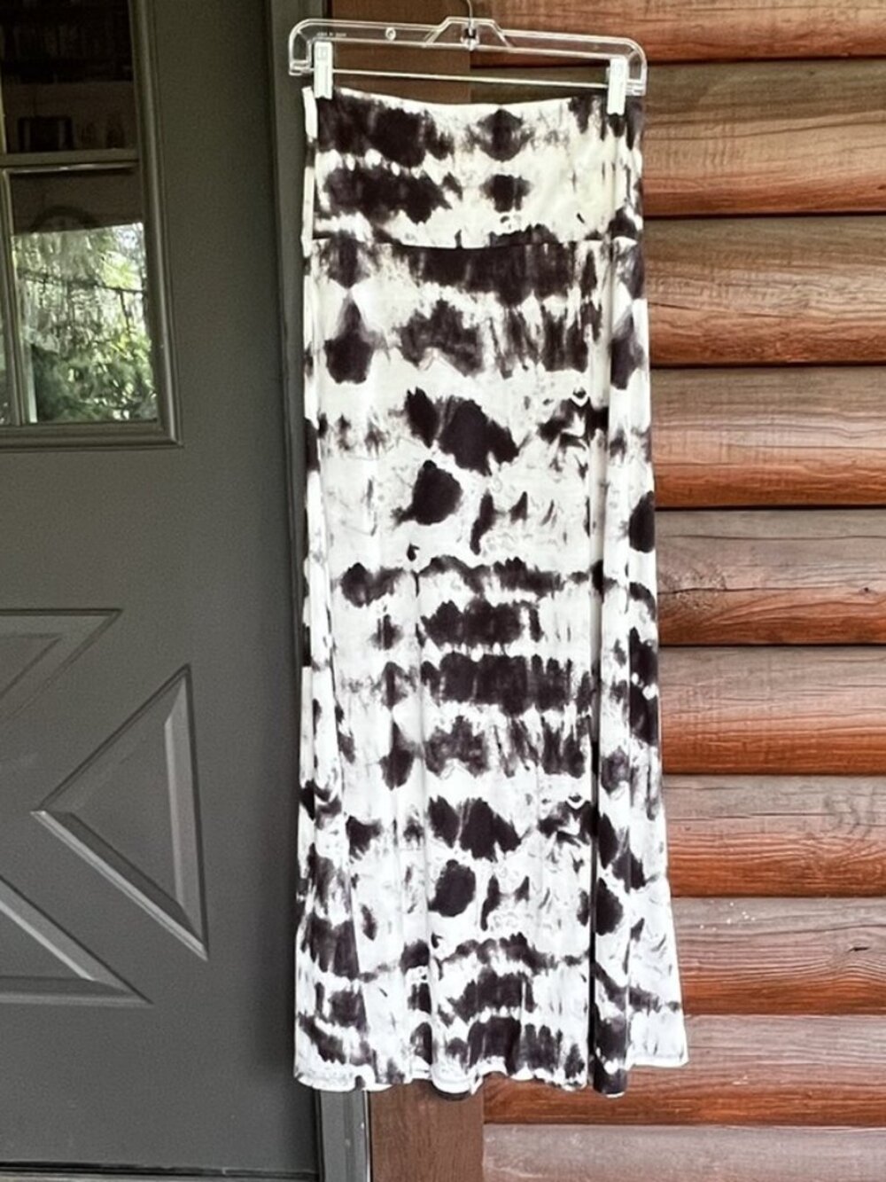Mossimo Supply Co. Black and White Patterned Pull-On Long Skirt, Size S/P